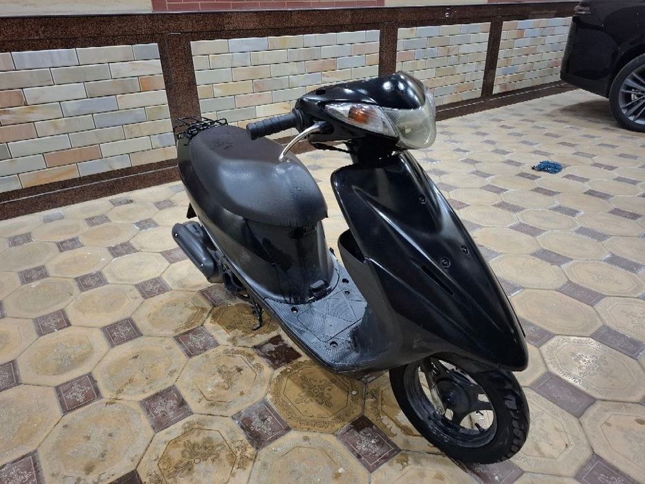 Suzuki skuter benzin