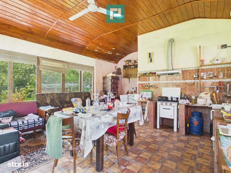 Casă Câmpani, 8000 mp teren, la poalele Apusenilor