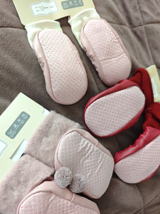 Лот детски пантоф-чорап,размер 19