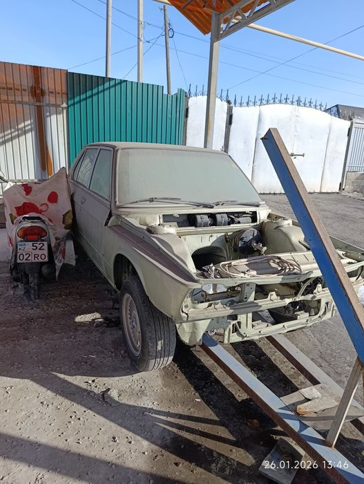 Разбор БМВ е12 BMW e12