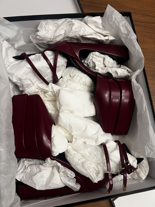 Обувки на ток Versace