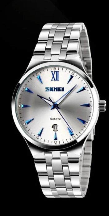 Продам часы золотистые