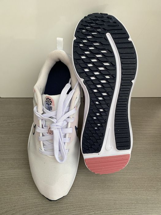 Продам кроссовки Adidas