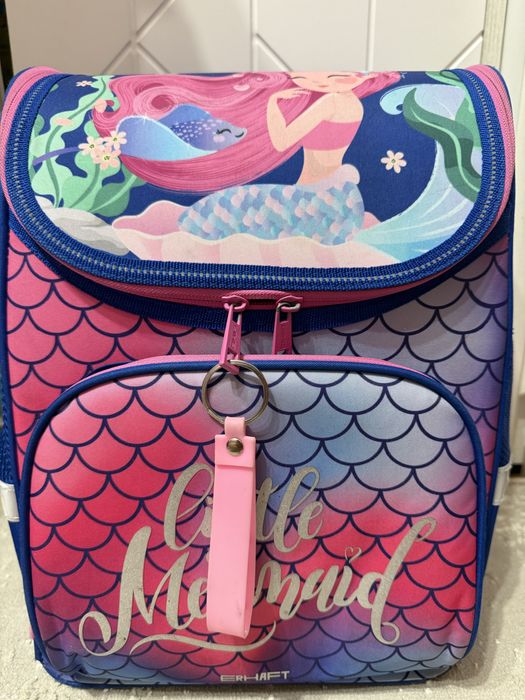 Продам школьный рюкзак для девочки