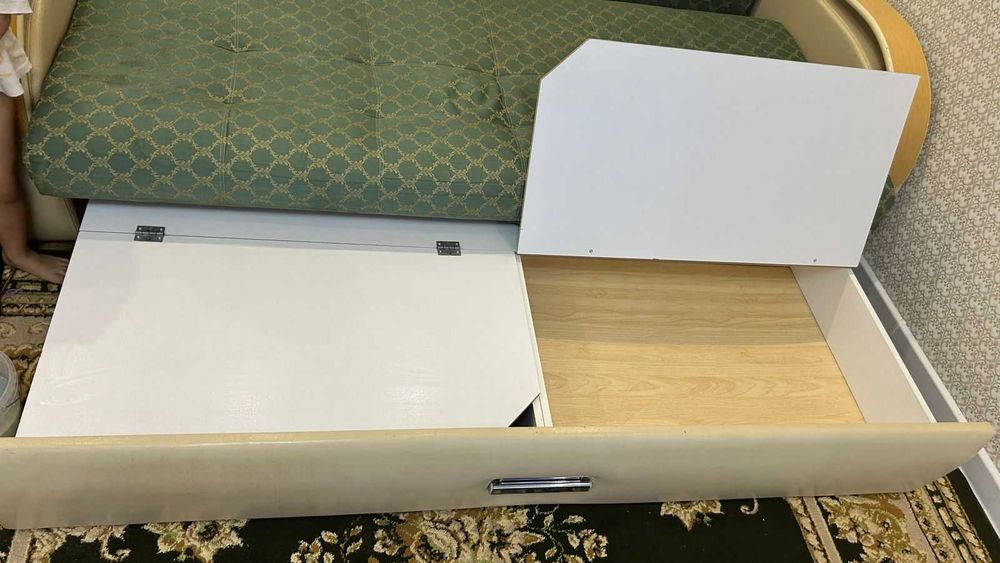 Продам диван раскладной