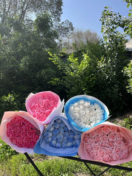 Букет из 25 мыльныз роз