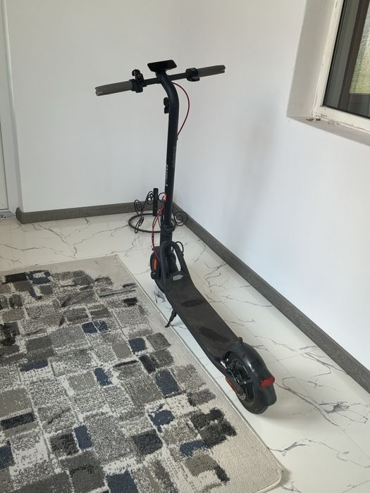 NAVEE V40i –Trotineta Electrica