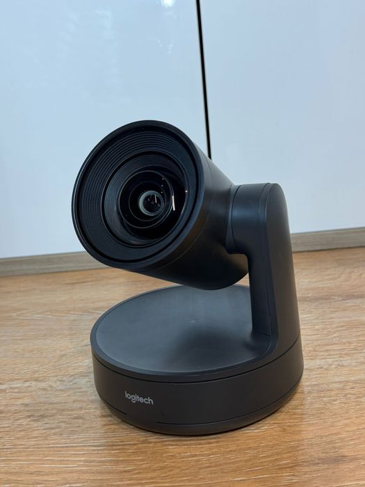 Logitech Rally Ultra HD 4K + Rally Mic Pod / ca NOI / Fara urme uzura