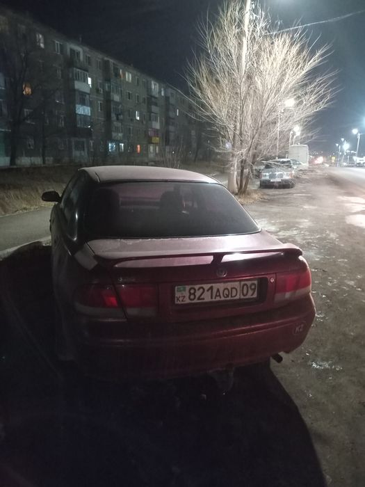 Мазда кронос. 1.8