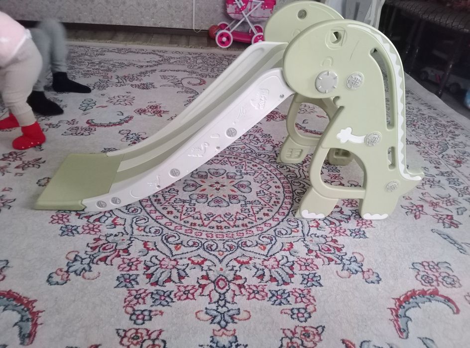 Горка детская в отличном состоянии