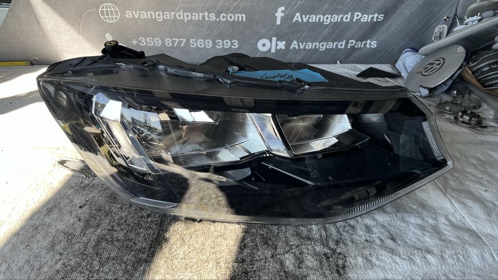 2 броя Десен фар VW Caddy 2018-