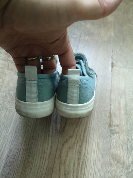 Teneși barefoot cu velcro, Reserved, mărimea 28.
