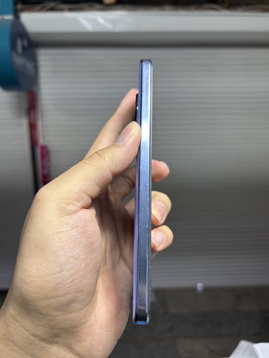 Huawey y 90.
