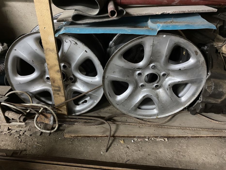 Диски на р16 Тойота