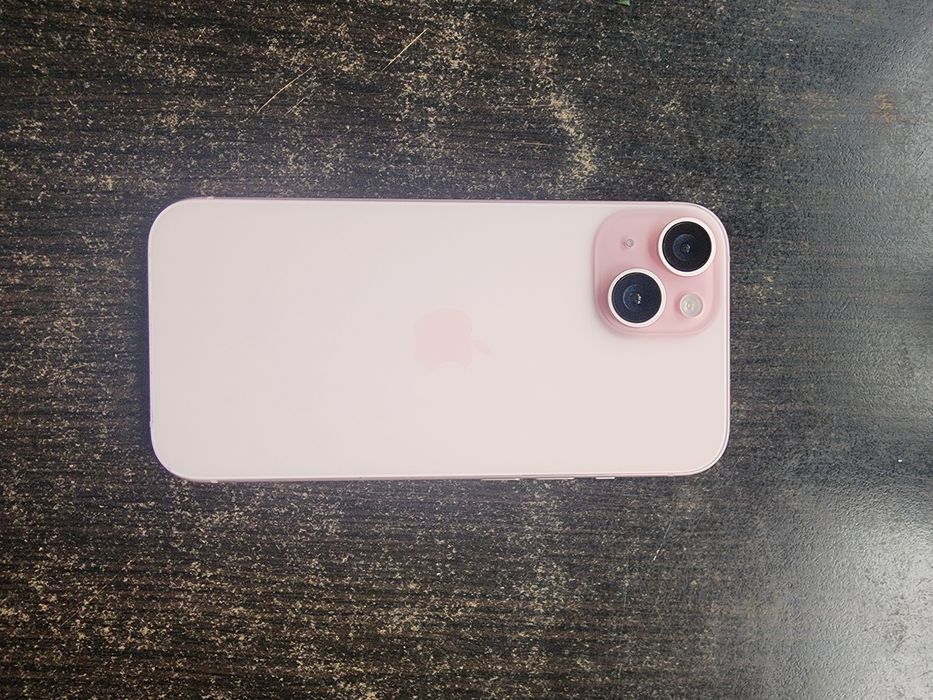 Iphone 15 128gb arata ca nou