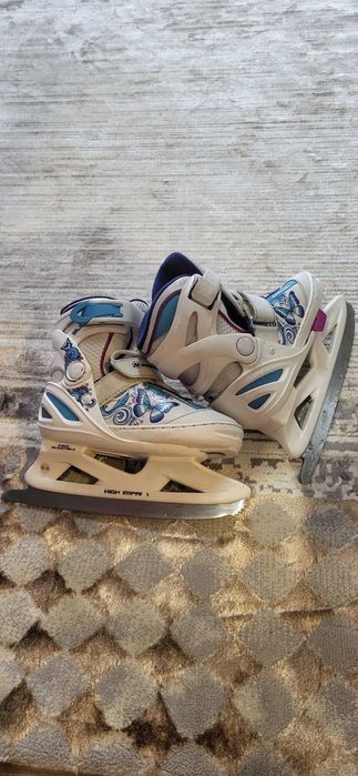 Продам коньки 26-30 размер