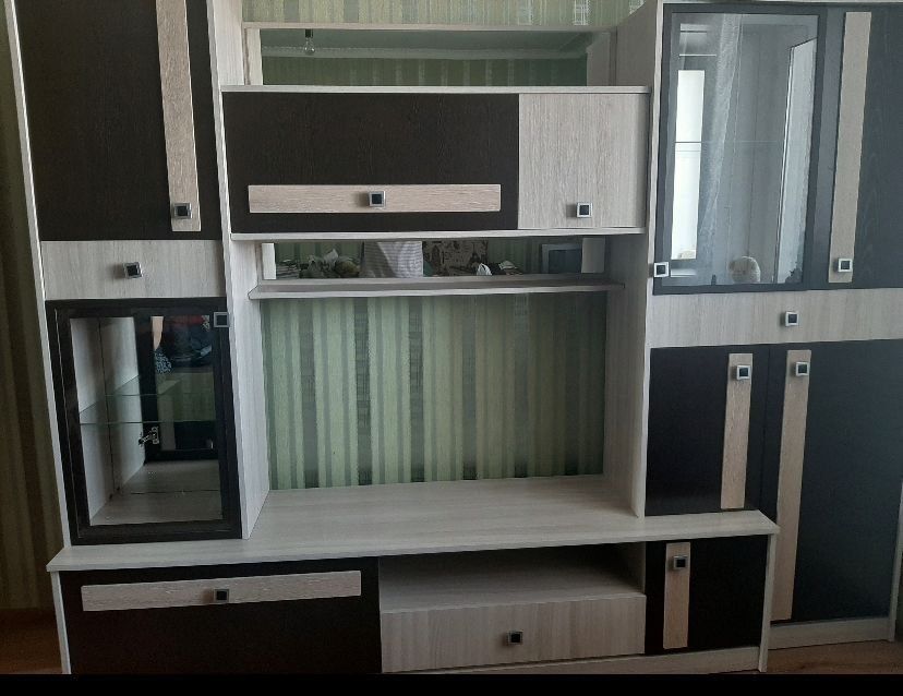 Продам шкаф срочно