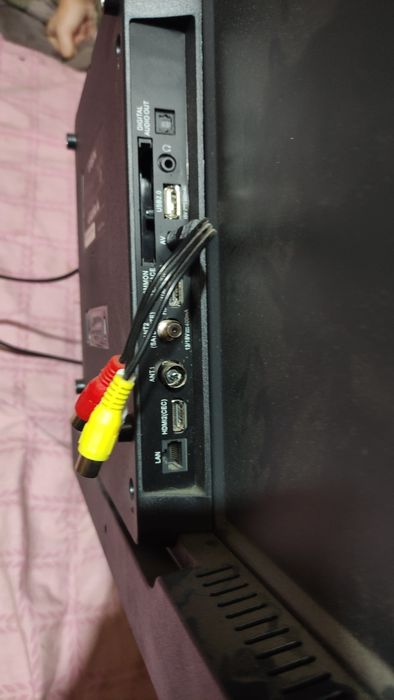 Продам телевизор Ясин