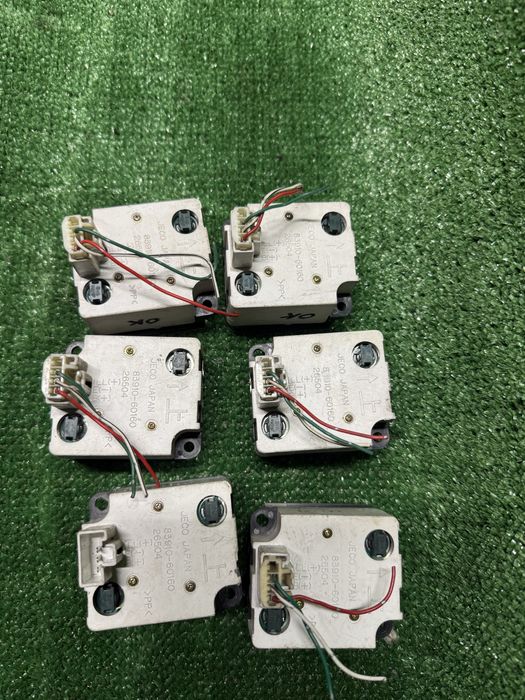 Часы на тойоту прадо 95 кузов