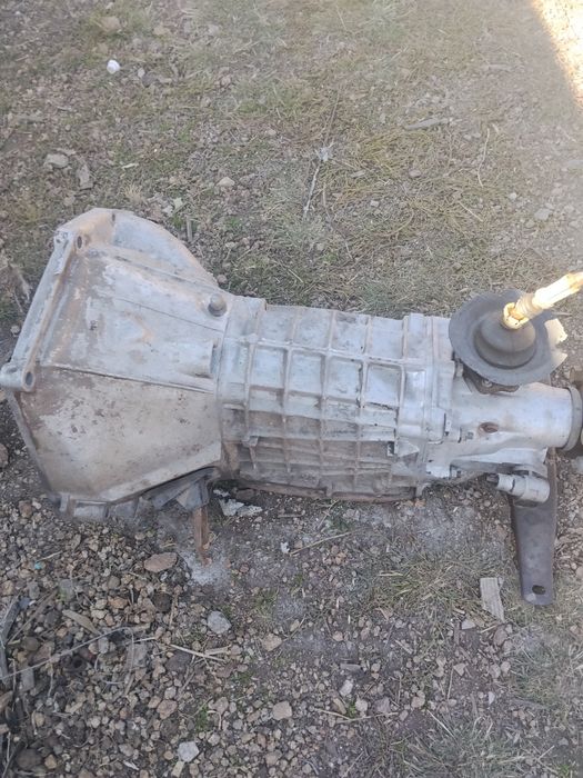Продам двигатель 21011