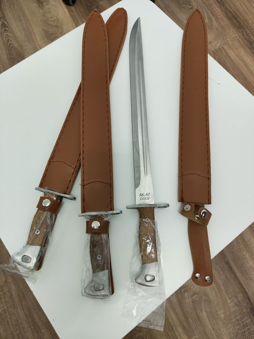 Macetă AK-47 Cuțit Vânătoare 50cm + Husa Piele