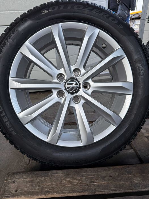 4x Anvelope NOI Iarna 215/55 r17 seal - Pirelli Sottozero 3 Winter