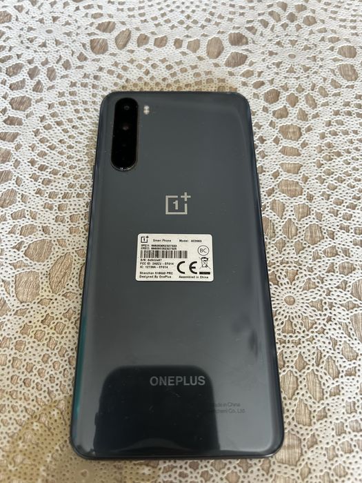 Продавам телефон one plus nord