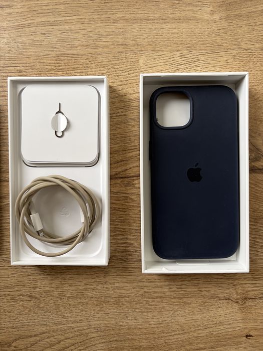 Iphone 13 Midnight - Negru de 128 GB  - Full Box