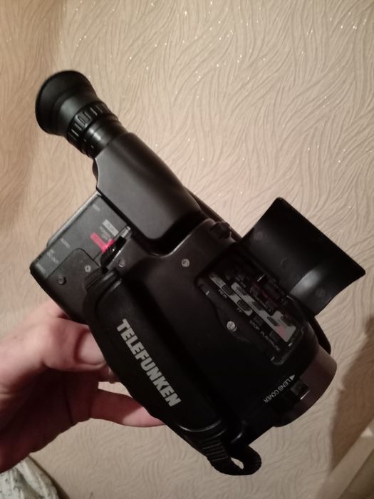 Видеокамера рабочая. ДЁШЕВО.