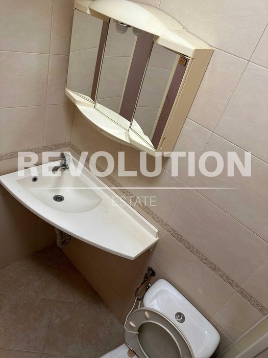 Дава се под наем Двустаен апартамент в Варна, Конфуто - 65 кв.м за 475 € - Снимка #4