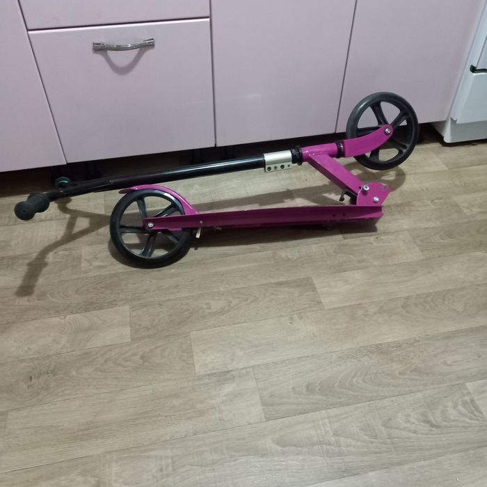 Продам самокат в хорошем состоянии