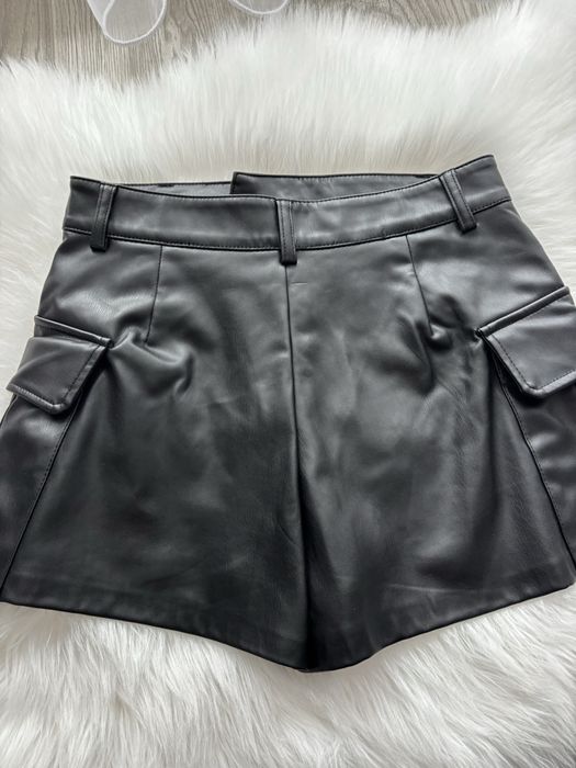 Кожена пола-панталон Zara