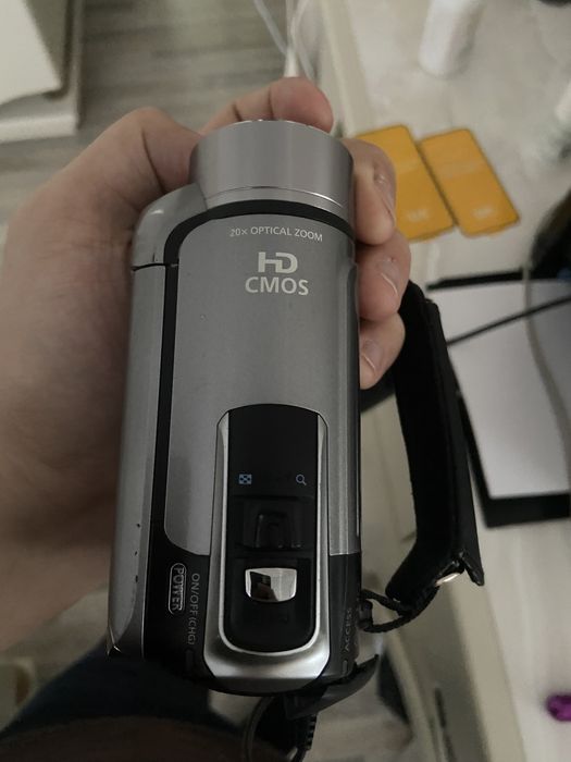 Canon legria hf r106