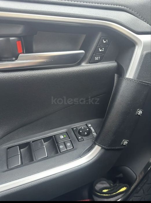 Продаю Тойота рав 4