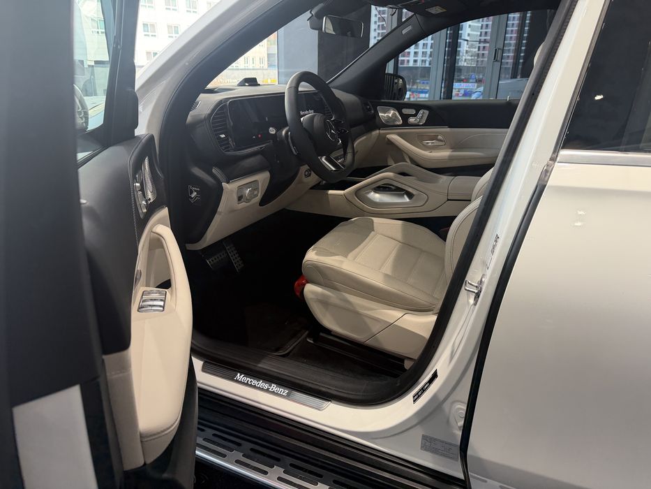 GLS 580 4matic AMG LINE 2026