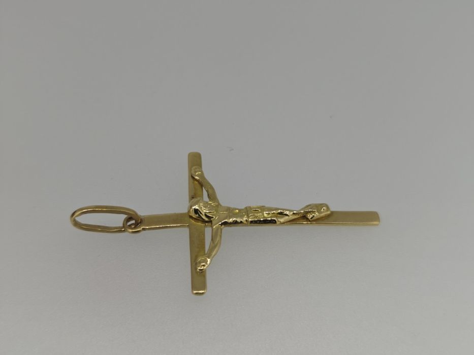 Cruce aur 18k 6.26gr (r)