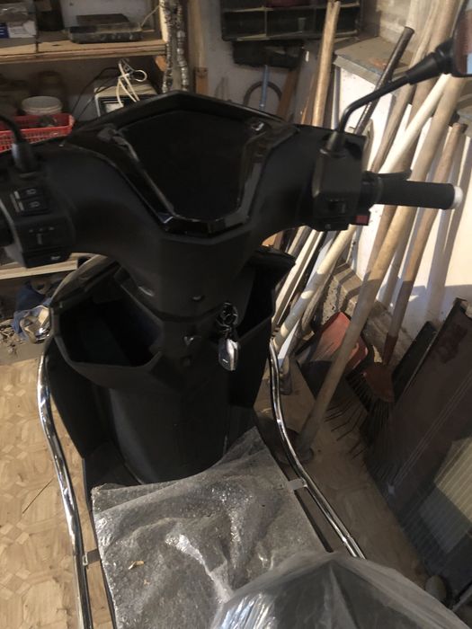 Продаеться скутер в хорошем состояние электро