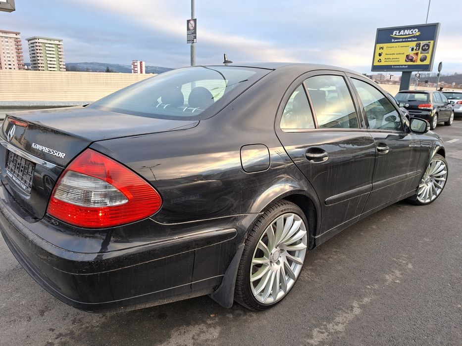 Mercedes benz e200 *w211 facelift * Germania.