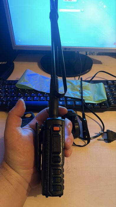 Продам б/у рацию пользовались один раз