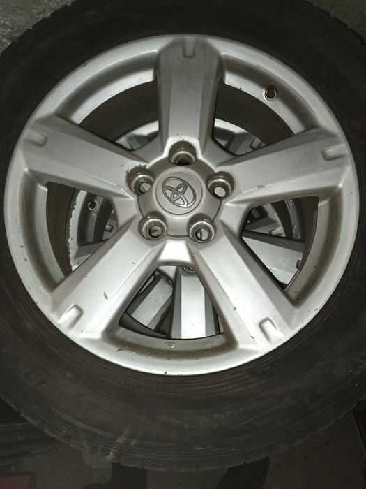 Диски на Тойоту Рав 4 d17.