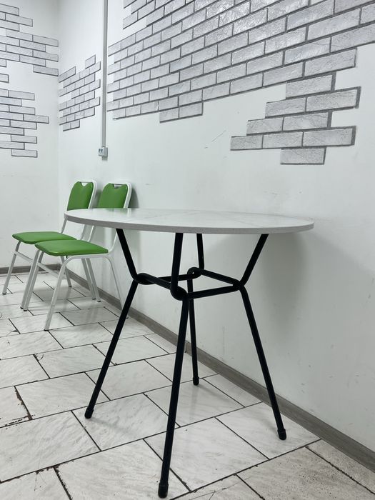 Стол для столовой