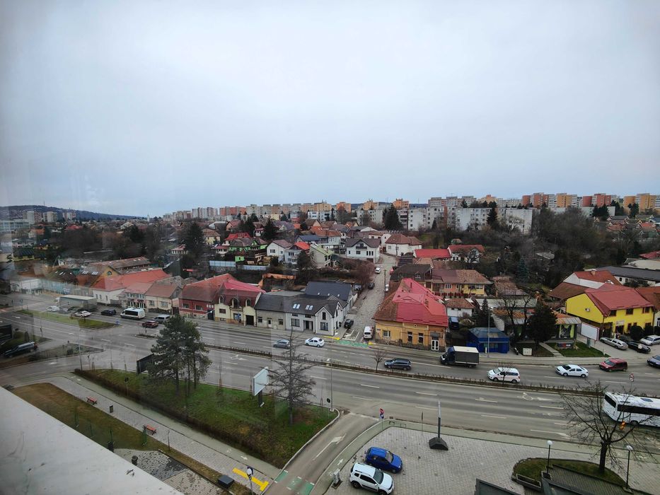 Persoana fizica vand apartament cu 3 camere