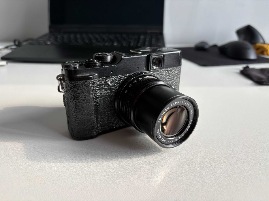 Фотоаппарат Fujifilm X10