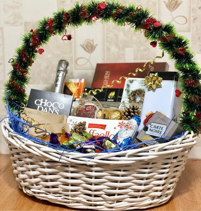 Корзины подарки боксы коробки