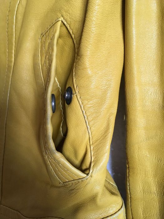 Куртка кожаная женская