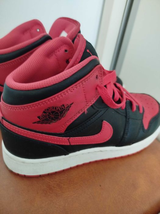 Adidași Nike Air Jordan 1 Mid,Nr 38