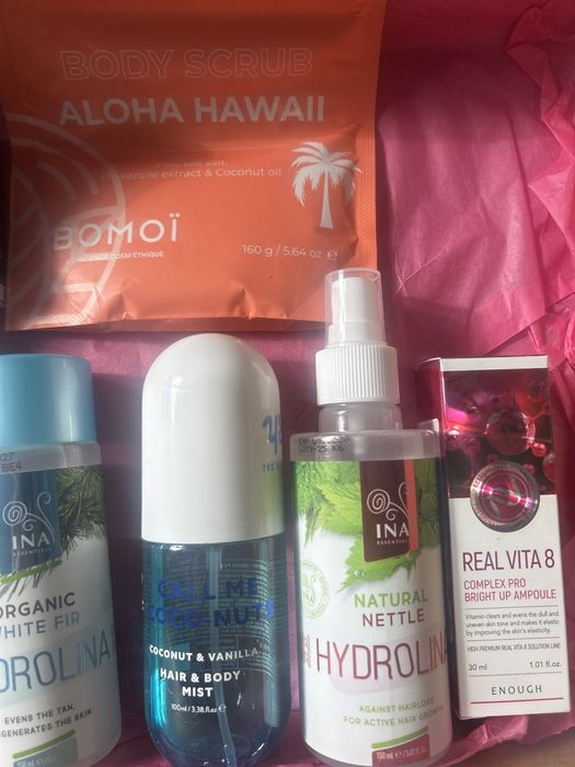 Комплект нова козметика