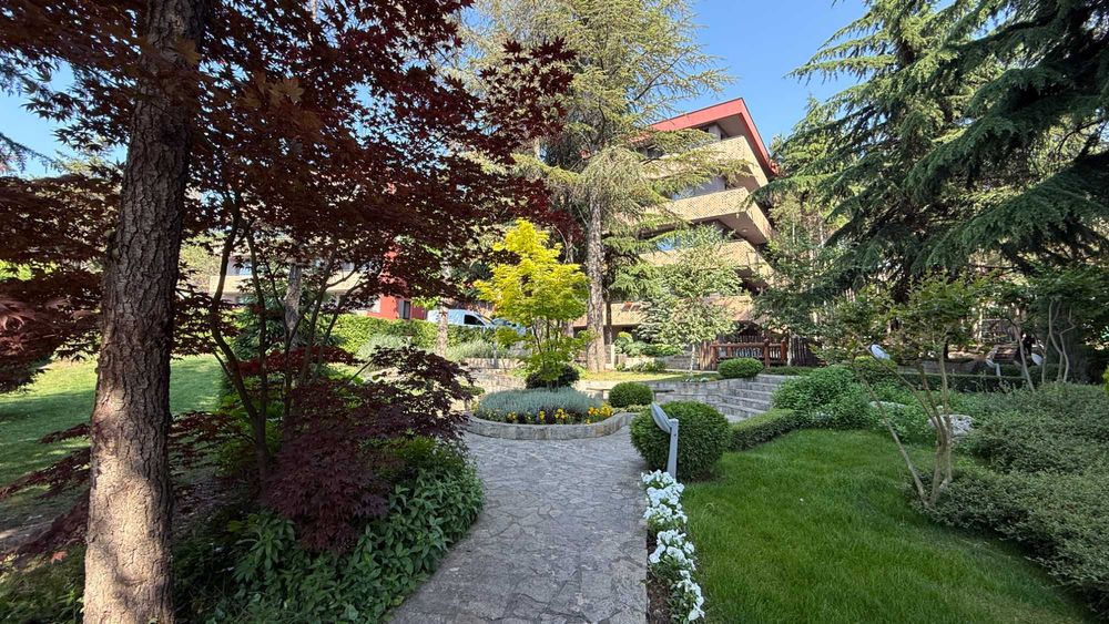 Продава се Тристаен апартамент в Варна, Бриз - 131 кв.м за 1398 €/кв.м - Снимка #23