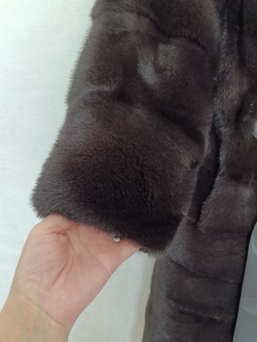 Норковая шуба 100000т.