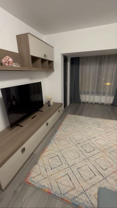 Apartament cu 3 camere DE ÎNCHIRIAT – PITEȘTI